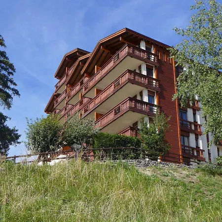 Appart-hotel Helvetia Intergolf-10 By Interhome